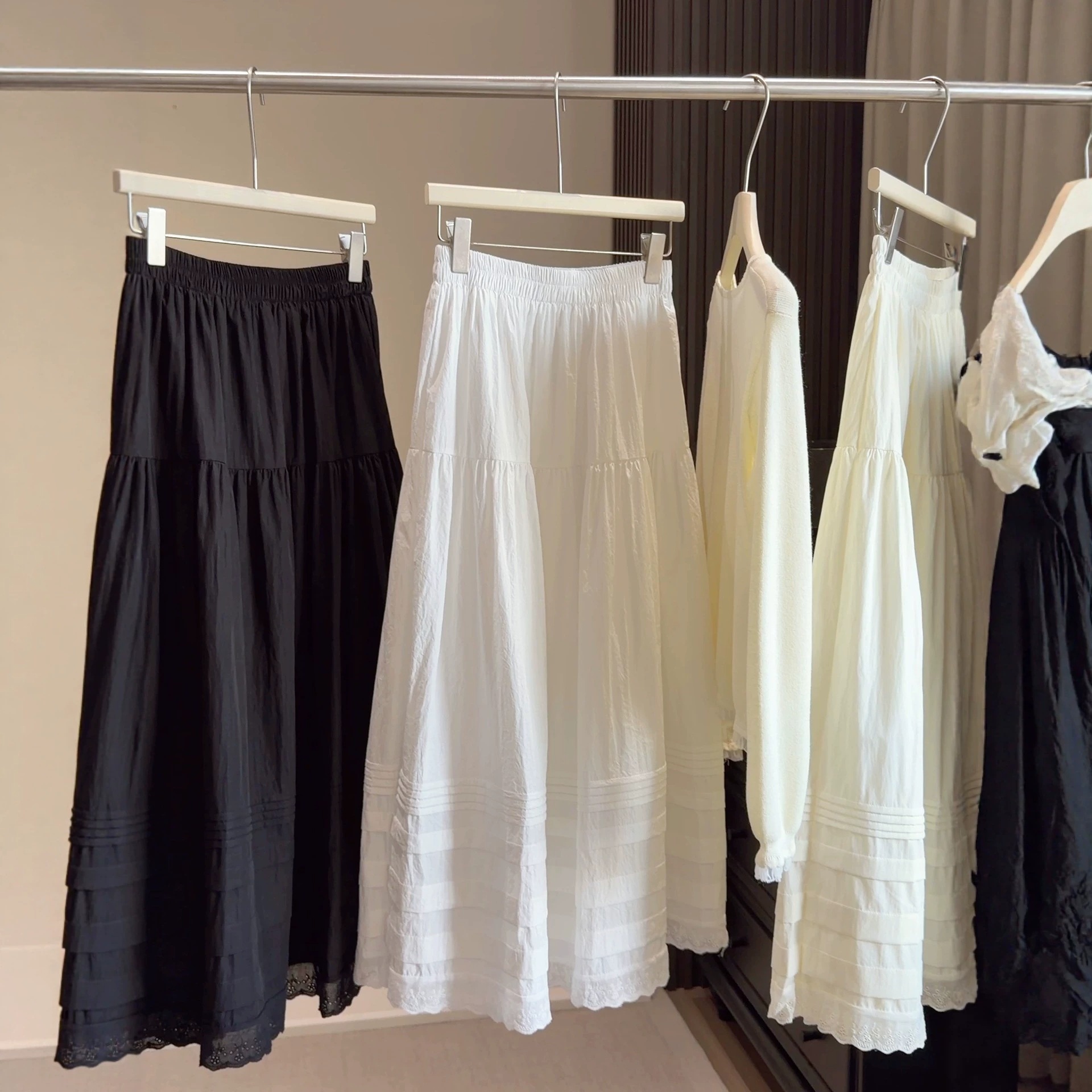 2026 Spring/Summer Lace Ruffle White Cake Skirt for Women, A-Line Loose Slimming Mid-Length Flared Skirt