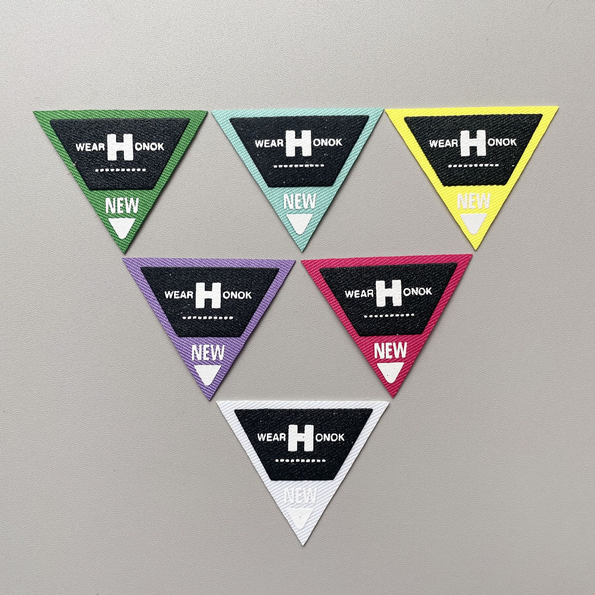 New Triangular Colorful Screen Printing 3D Fabric Labels, Embroidery Labels for Clothing Accessories DIY Box Packaging, Decorative Fabric Stickers
