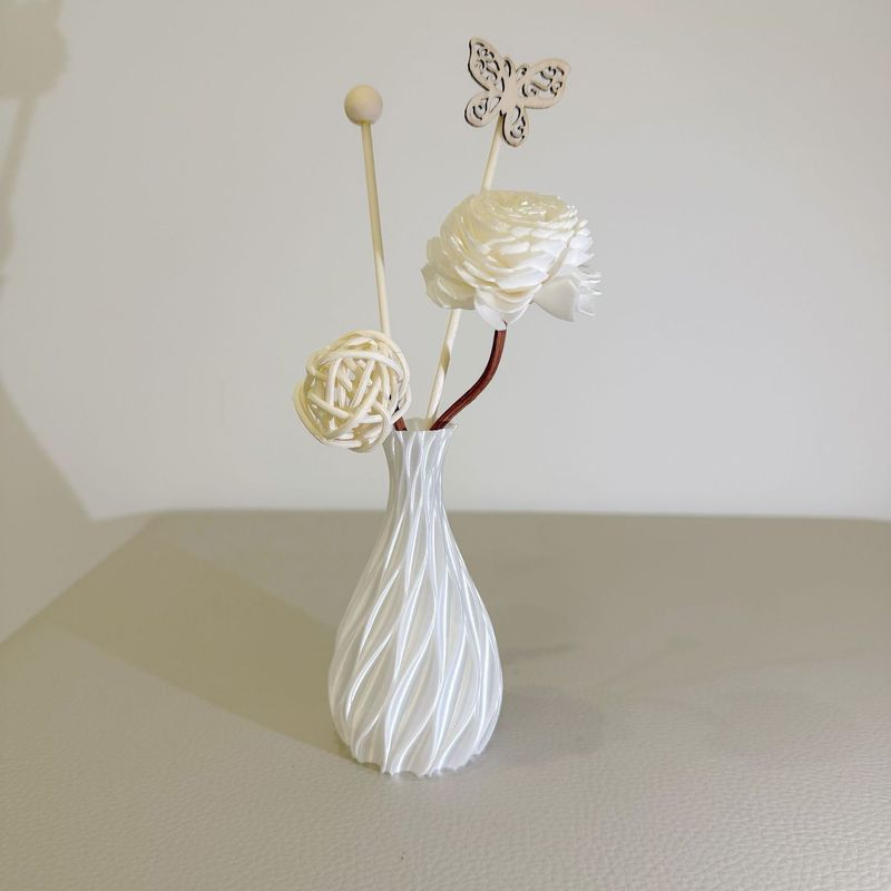 新しい芸術的な抽象花瓶ツイストレトロフラワーアレンジメント装飾装飾品北欧シンプルなインスタイル 3D プリントライト高級|undefined