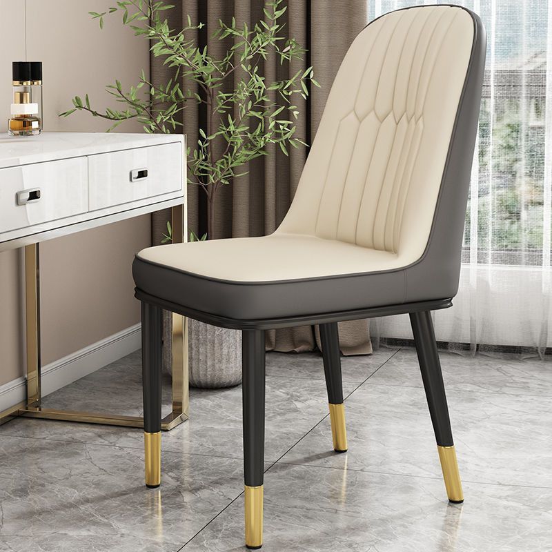 Sillas doradas cómodas sillas de comedor domésticas sillas de respaldo modernas sillas de hotel lujosas sillas de ocio de alto nivel mesa de comedor