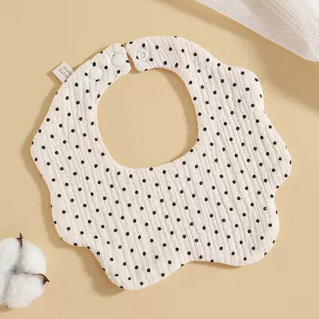 Black dots (petal bib)