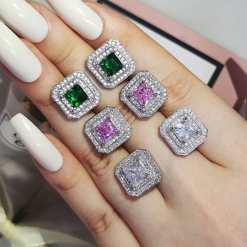 18k White Gold Fashion Square Stud Earrings with Diamond Herringbone Setting, Cross-Border Supply e668