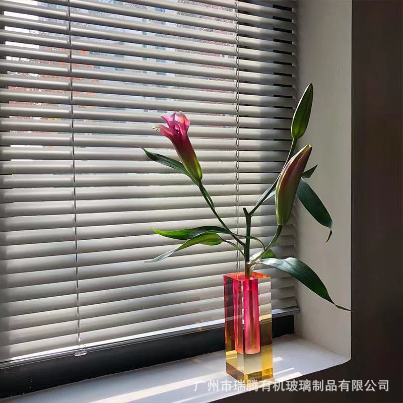 新款亞克力輕奢水晶花瓶擺件客廳插花仿真花現代簡約歐式餐桌裝飾