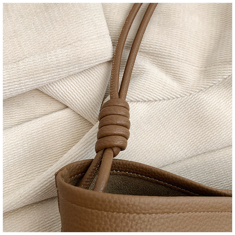 Einfache trendige große Kapazität Eimer 2024 neue Pendler Mutter und Kind modische Textur Frauen einzelne Schulter_voghion.com