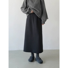 韩系菱格夹棉a字裙气质裙子简约设计感新款冬装开叉直筒半身裙女