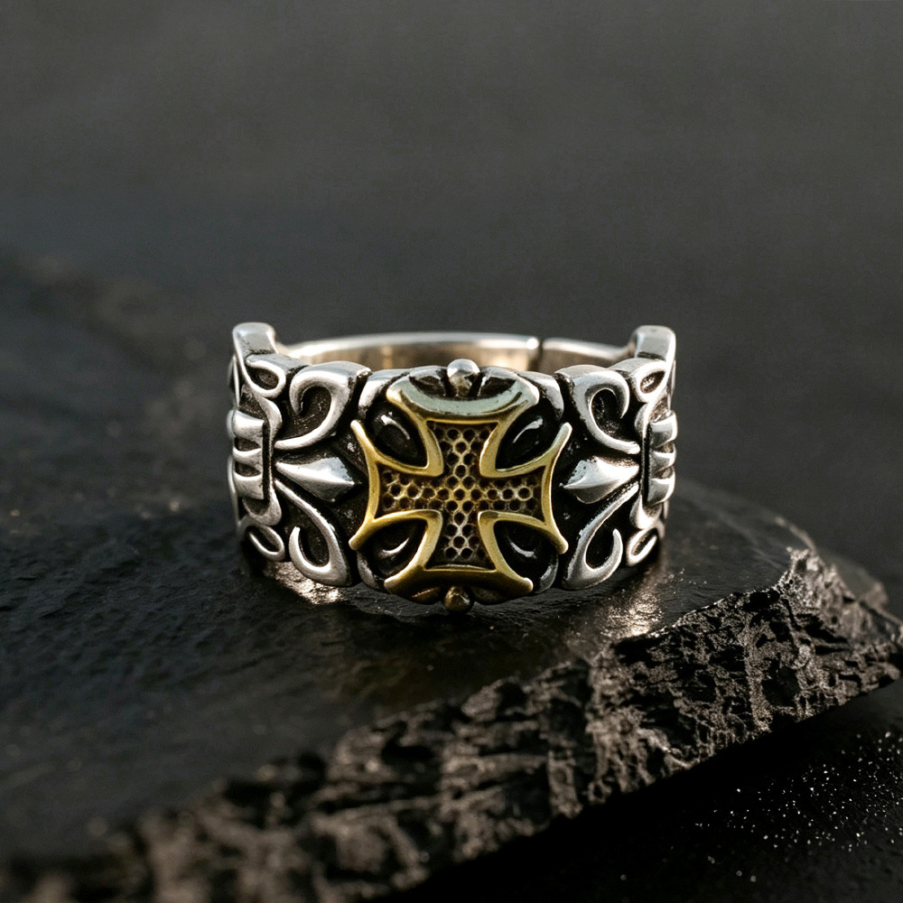 Vintage silver-plated cross ring for men, a stylish and trendy piece with a hip-hop punk aesthetic, featuring an adjustable design and a distressed finish