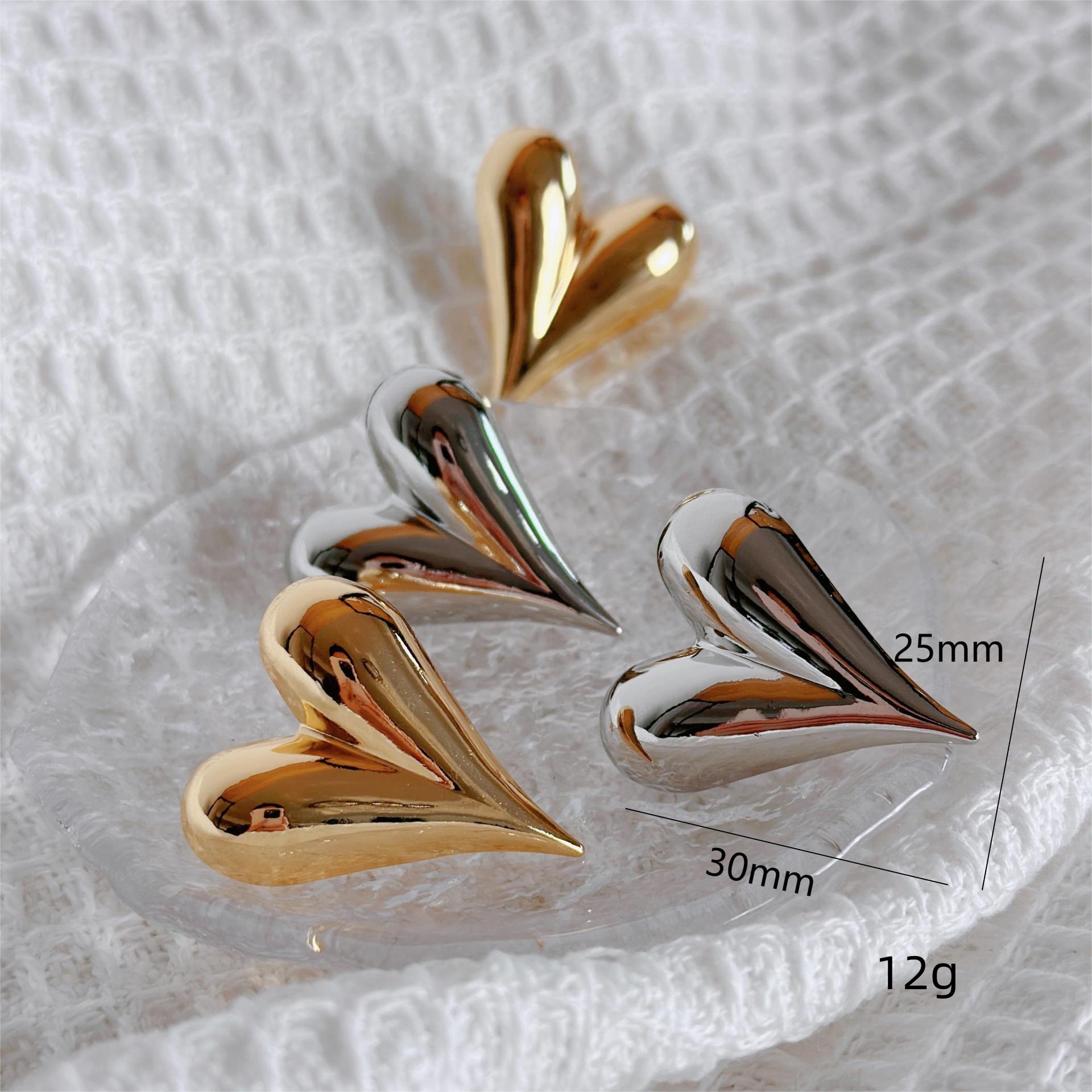 20g Weight Brass Ear Needle Material 1 Pair Simple Style Heart Shape Plating Brass Ear Studs