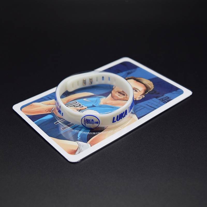 Doncic 발광-카드 팩