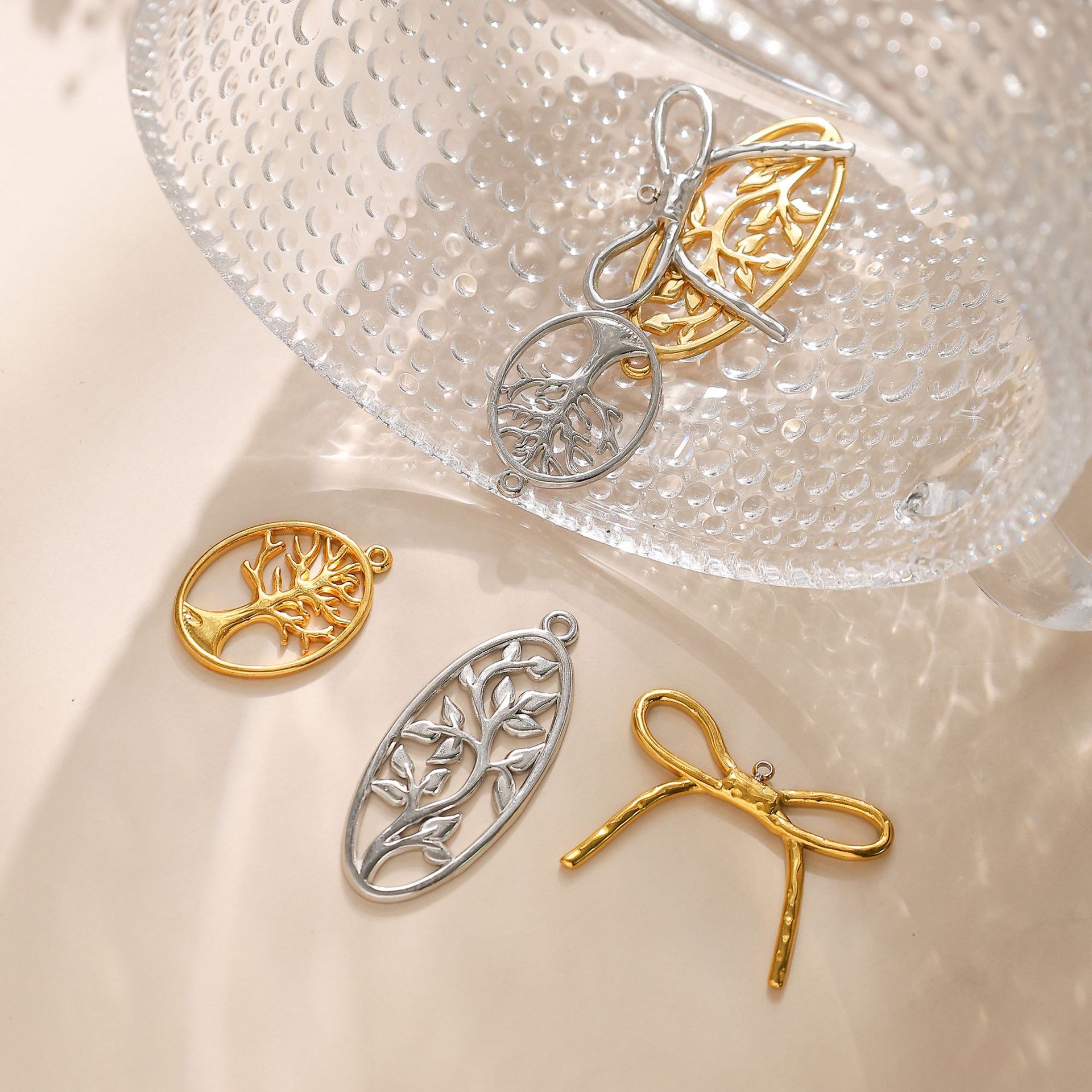 Leaves, Bow Knot Pattern All Seasons Season 1 Piece 304 Stainless Steel Leaves Bow Knot Pendant