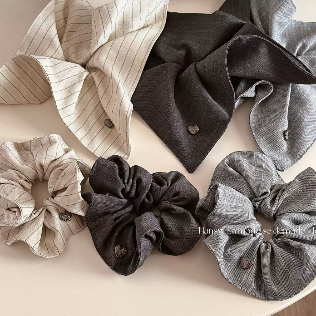 韩系爱心条纹大肠发圈女高级感大号方巾发圈发饰日常慵懒风头绳