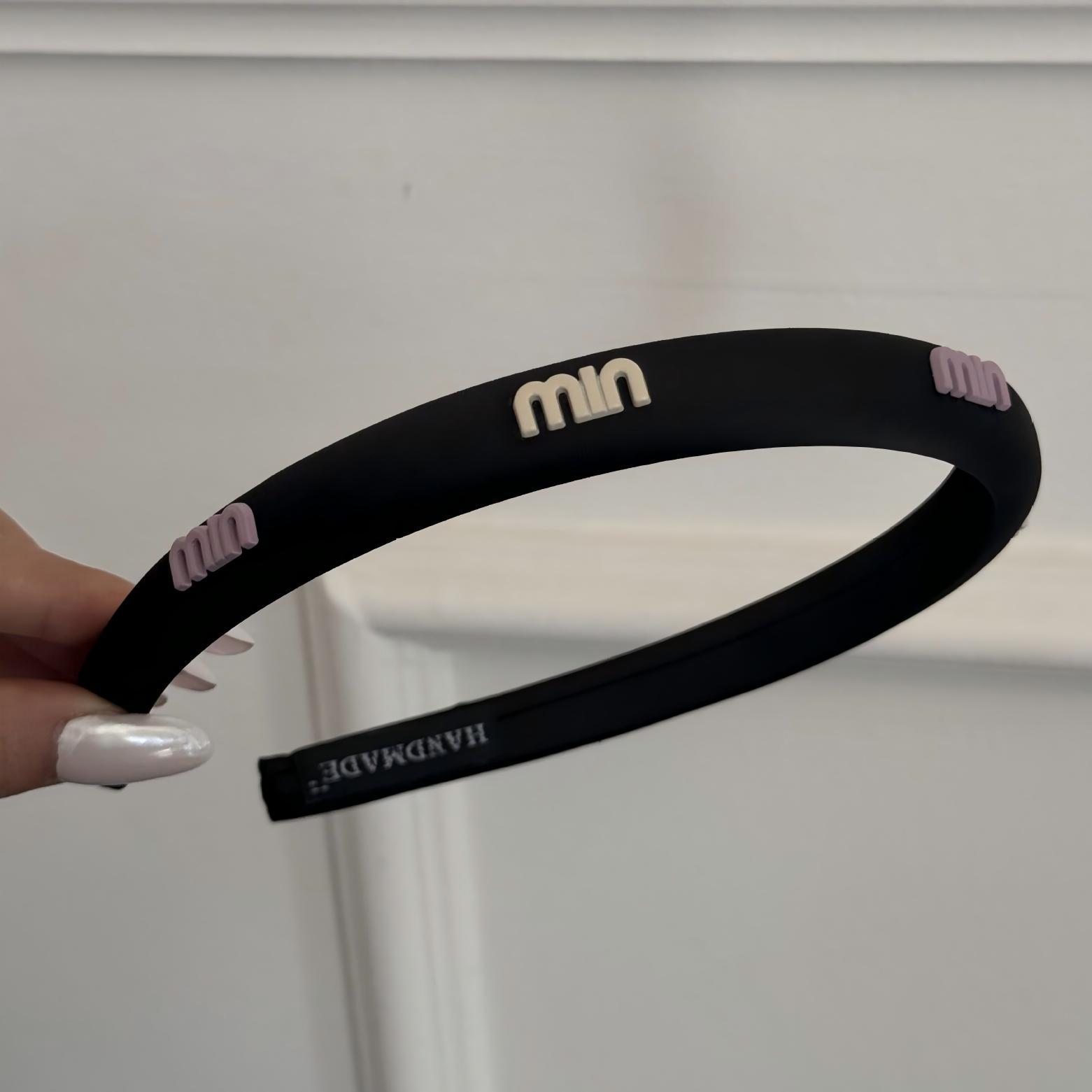 Alta calidad, lujo ligero, pequeña esponja fresca, diadema de color fino, venta al por mayor para mujer, paquete de pelo superior de cráneo alto, horquilla de lavado de cara de verano image 98