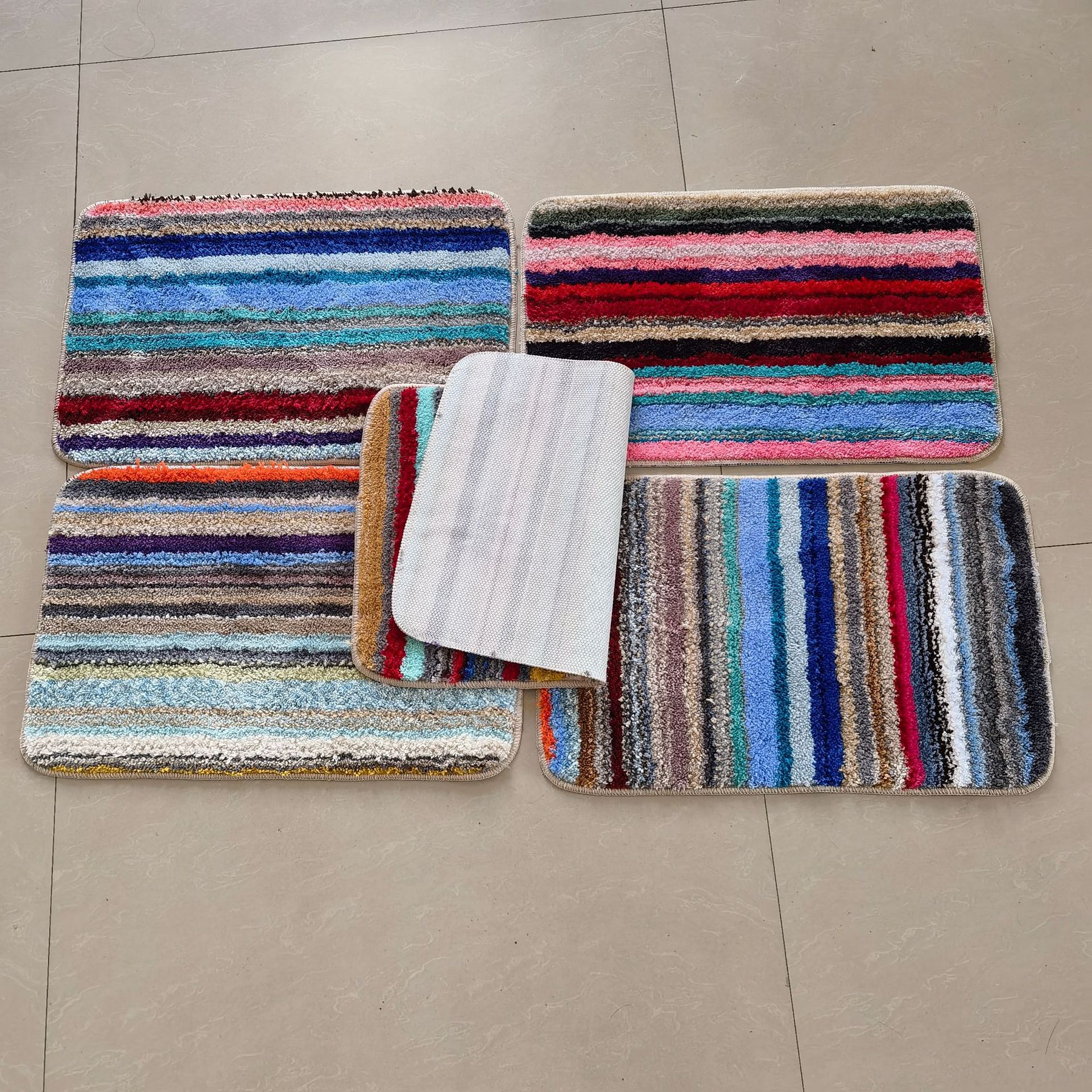 Microfibra rayas de color arco iris blanco TPR piso interior baño sala de estar cuarto de baño alfombra antideslizante almohadilla
