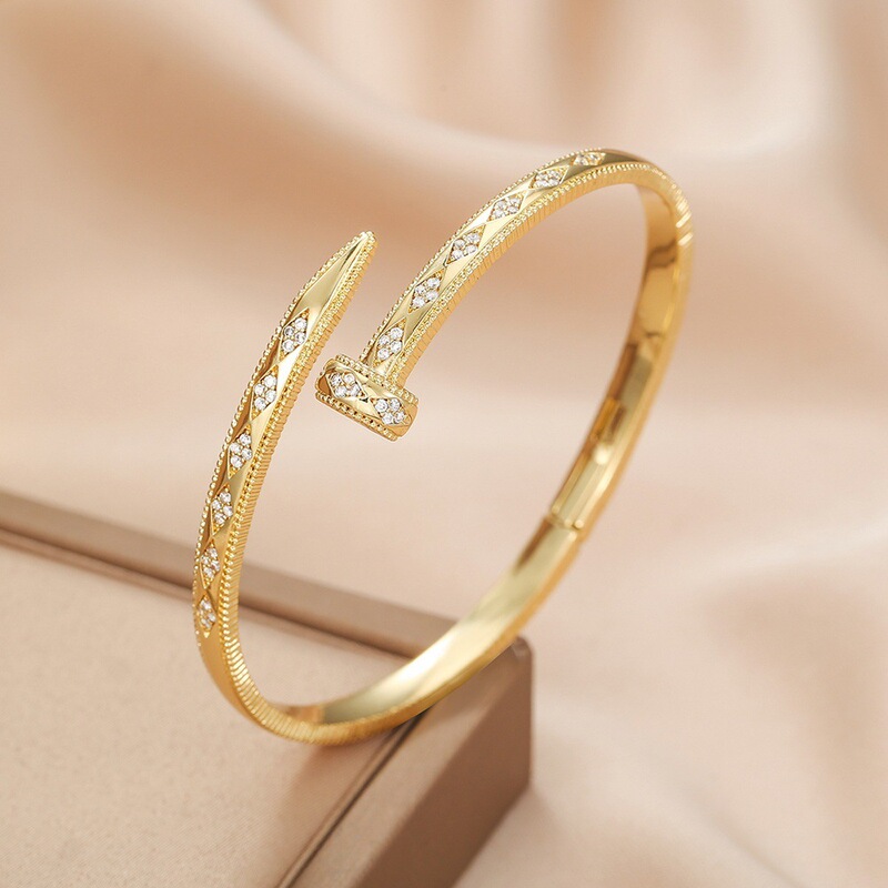 Exquisite Rhinestone-Studded Open Bracelet, Light Luxury and High-End Feel, Versatile for Commuting, Women's Bracelet, Same Style as Internet Celebrities, Wholesale and Dropshipping Exquisite Rhinestone-Studded Open Bracelet, Light Luxury and High-End Feel, Versatile for Commuting, Women's Bracelet, Same Style as Internet Celebrities, Wholesale and Dropshipping