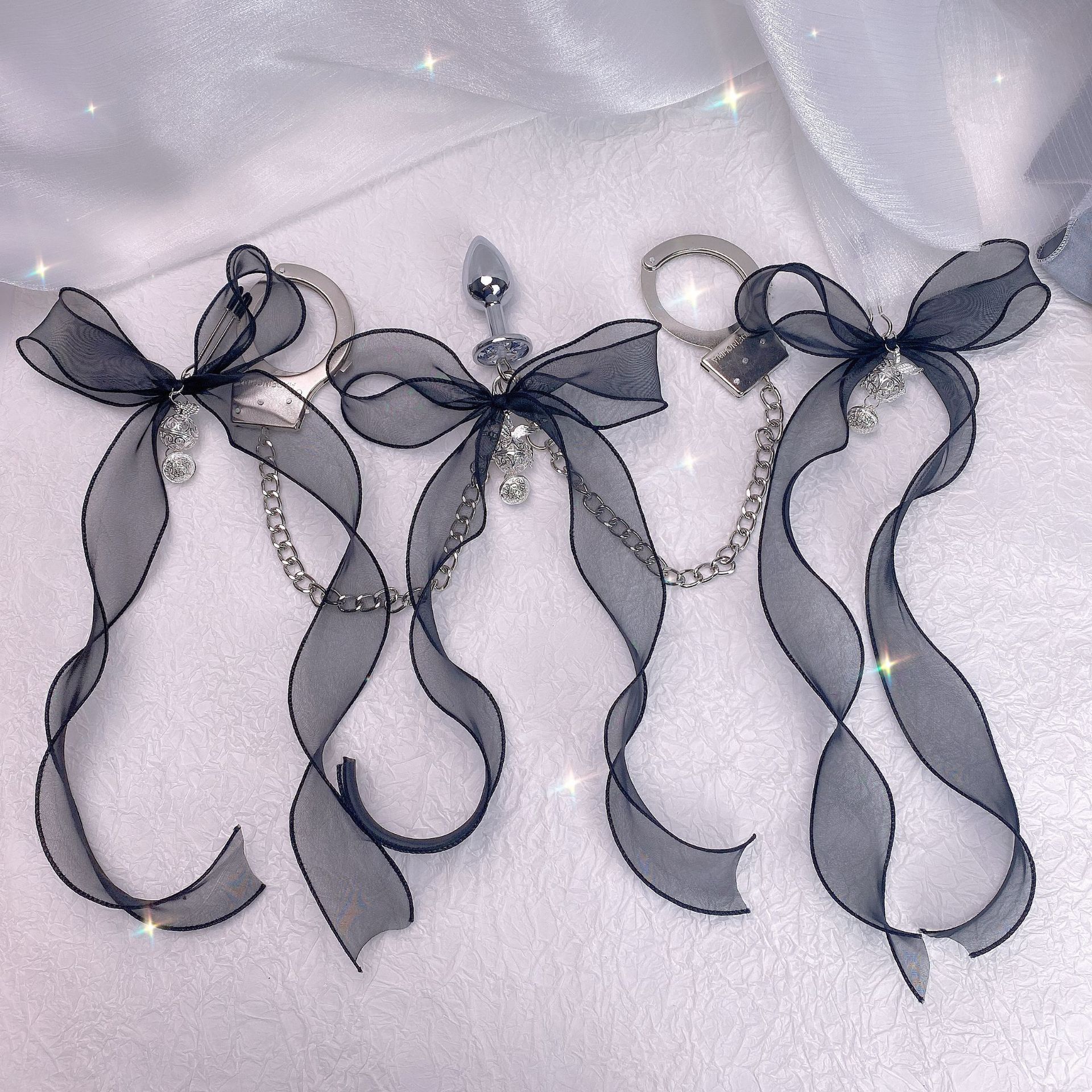 Glowing anal plug palace bell cute love lace bow sm female punishment anal plug nipple clamp teasing tool