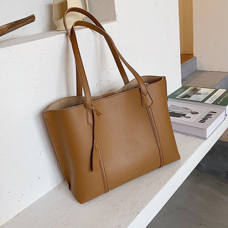 Bolso de gran capacidad mujer 2025 nuevo bolso de moda de alta gama bolso de hombro para viajar al trabajo con bolso portátil