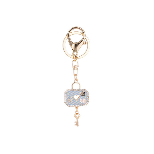 Korean-style cute couple bag accessory heart lock keychain for women, bag car hook decoration stall magic, wholesale one piece