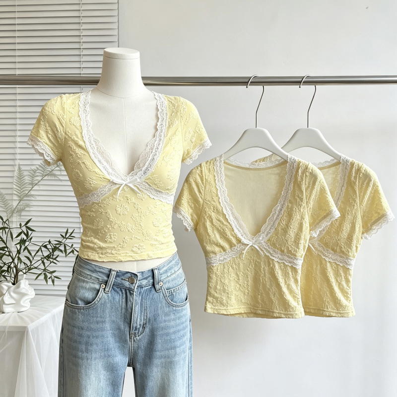 Nuo Chu Uo Urbanoutfitters Song Yuqi's Same Style Seamless Knitted Lace-Trimmed Short T-Shirt Nuo Chu Uo Urbanoutfitters Song Yuqi's Same Style Seamless Knitted Lace-Trimmed Short T-Shirt