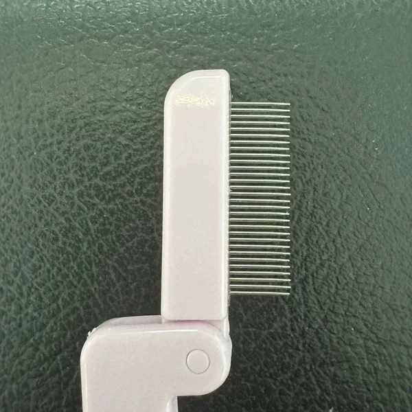 Stainless Steel Needle Eyebrow Comb/Eyelash Comb with Steel Teeth, Portable Dual-Head 2-in-1 Makeup Brush for Eyebrow and Eyelash Grooming