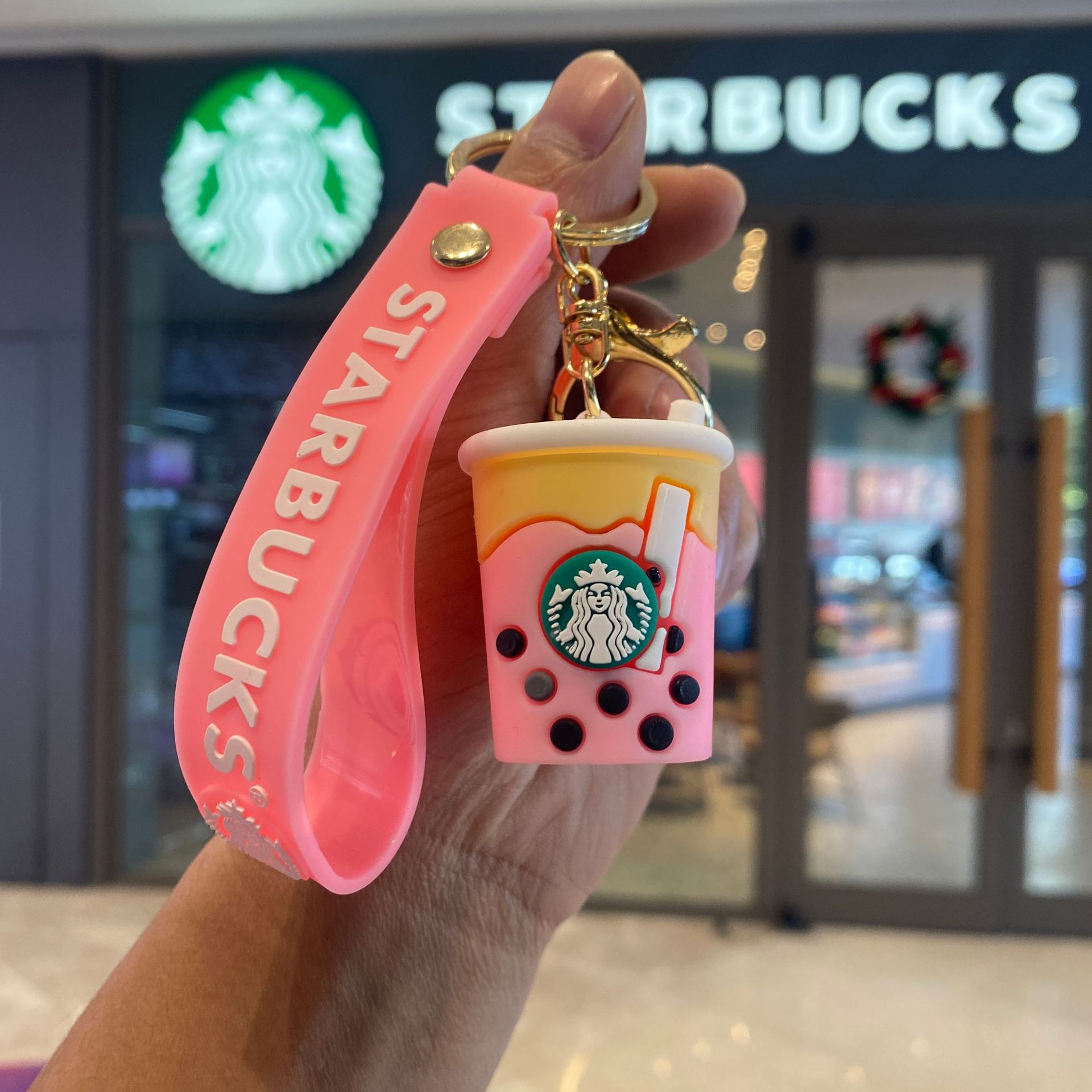 Cruz-frontera Starbucks leche taza llavero muñeca máquina pequeña bolsa de regalo accesorios regalo de Año Nuevo al por mayor