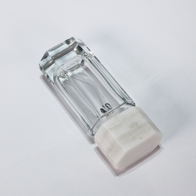 ���Ʊ�ŷ��Լ�����ʯ��Ѭƿ�Ƿ��μӺ�����޹����ƿ������Ѭ