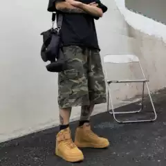 American Streetwear Loose Camo Cargo Wide-Leg Shorts 7/8 Length with Elastic Waist Unisex Casual