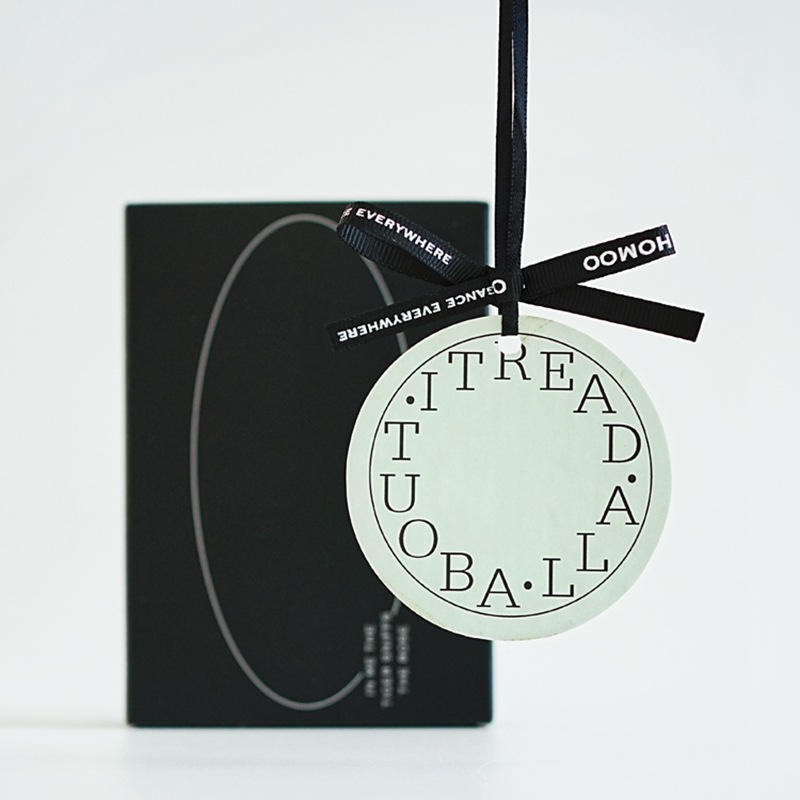 圆形法式汽车香片车载香薰卡室内衣橱香氛便捷祛除异味挂件装饰