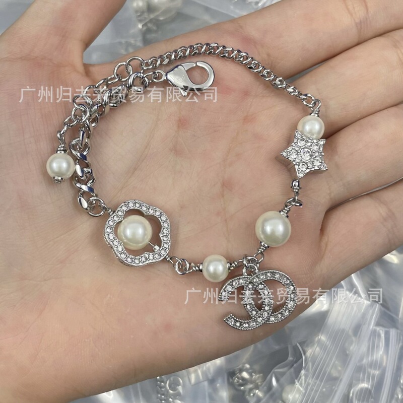 Factory Real Shot of Xiangjia Double C Camellia Pearl Bracelet for Women, Grandma Full Diamond Flower Bracelet for Women Wholesale Dropshipping