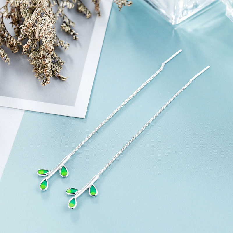 2024 nuevo estilo Mori pequeña hoja fresca pendientes de plata esterlina tendencia personalidad larga línea de orejas de estilo étnico fluido image 2