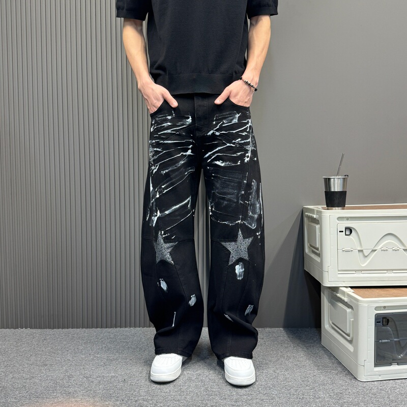 American Retro Punk Street Style Heavy-Duty Splatter Graffiti Five-Pointed Star Trendy Brand Jeans Unisex Loose Fit Small Curved Pants American Retro Punk Street Style Heavy-Duty Splatter Graffiti Five-Pointed Star Trendy Brand Jeans Unisex Loose Fit Small Curved Pants