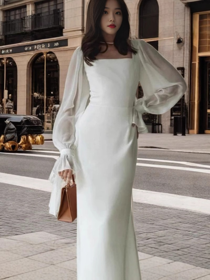 Robe en queue de poisson, nouveau Style français, col carré, maille épissée, légèrement translucide, manches cloche, taille amincissante, couleur unie, 2025