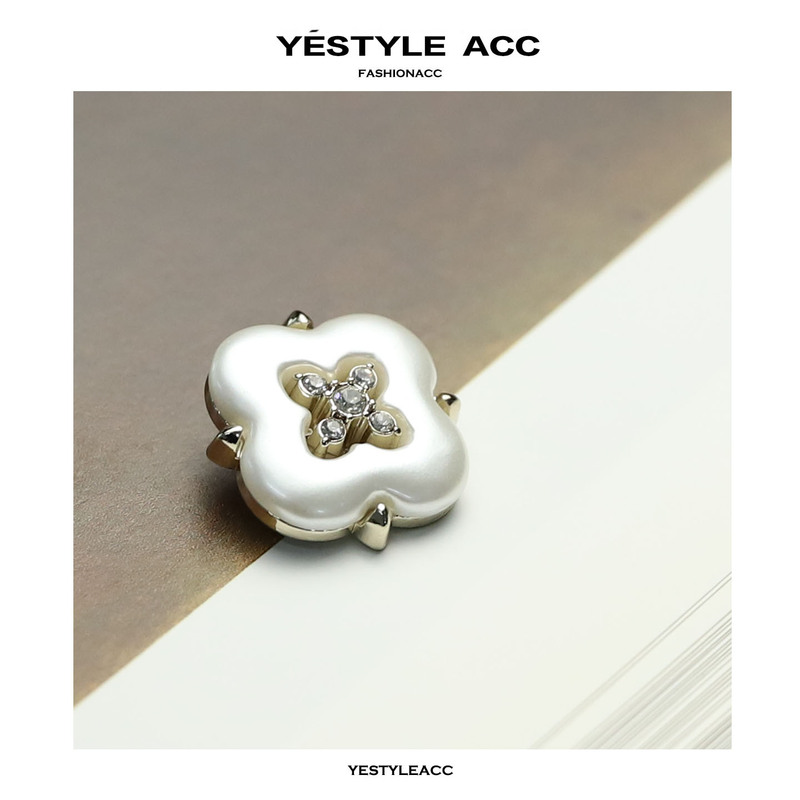 Yisen Simple Pearl Diamond Metal Buttons Casual Knitwear Knitwear Hand-Sewn Buttons Chinese Vest Decorative Buttons