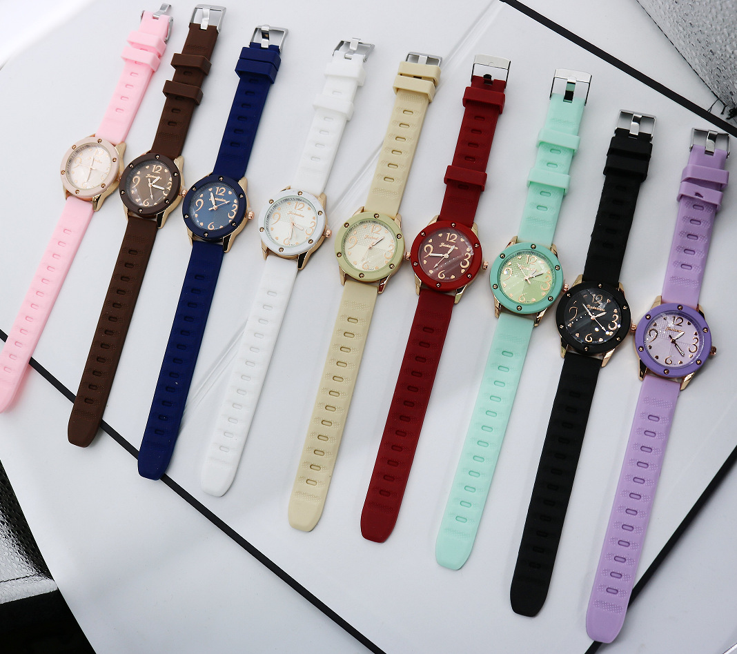 48g Weight Tempered Glass Mirror Material Pu Strap Material Watch Classification Pointer Display Type Buckle Buckle Style Round Dial Shape Holiday, Daily Occasion Quartz Movement Heart Shape, Solid Color Pattern Women's Gender Casual Style Casual Heart Shape Solid Color Buckle Quartz Women's Watches 11
