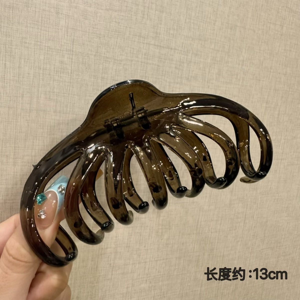 Glossy chrysanthemum clip dark gray-13cm