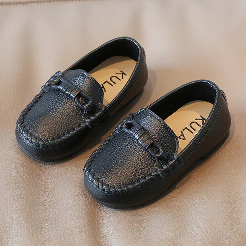 English-style children's leather shoes with soft soles, one-step-on shoes for boys, new spring bean bean shoes for babies, children's shoes fashion