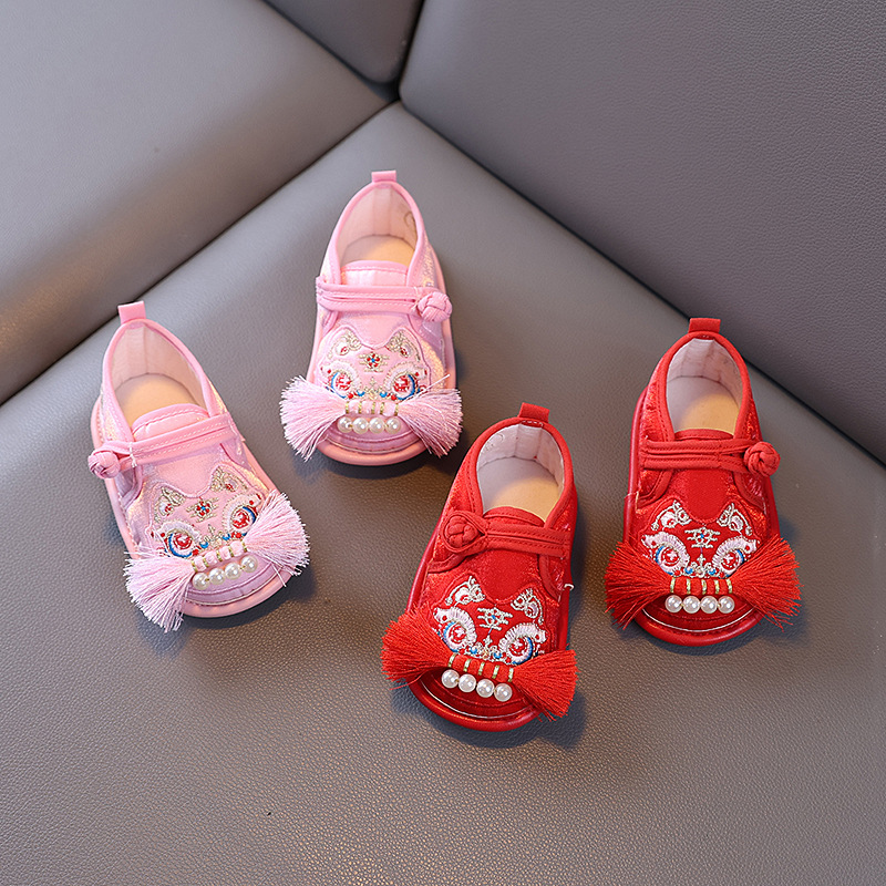 One-Year-Old Shoes for Baby Girls, Han Dynasty Shoes, Baby Tang Suit Shoes, Ancient Style Toddler Shoes, Soft-Soled Cloth Shoes, Tiger Head Shoes