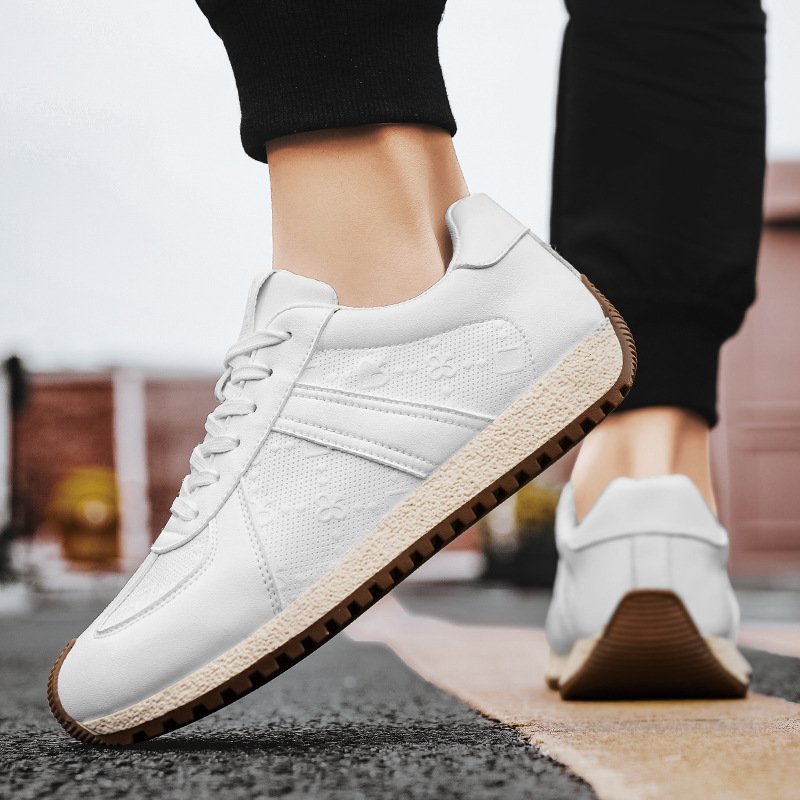 Zapatos de entrenamiento alemanes, zapatos de suela gruesa de verano de moda, superficie de cuero, impermeable, antideslizante, resistente al desgaste, tendencia de alta gama, zapatos Forrest Gump coreanos