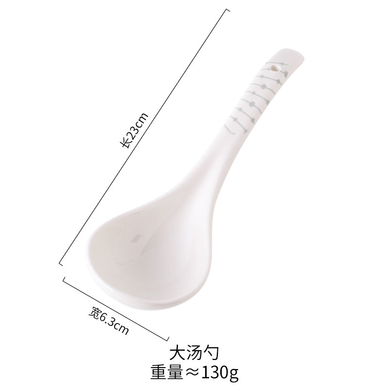 큰 숟가락 물 방울