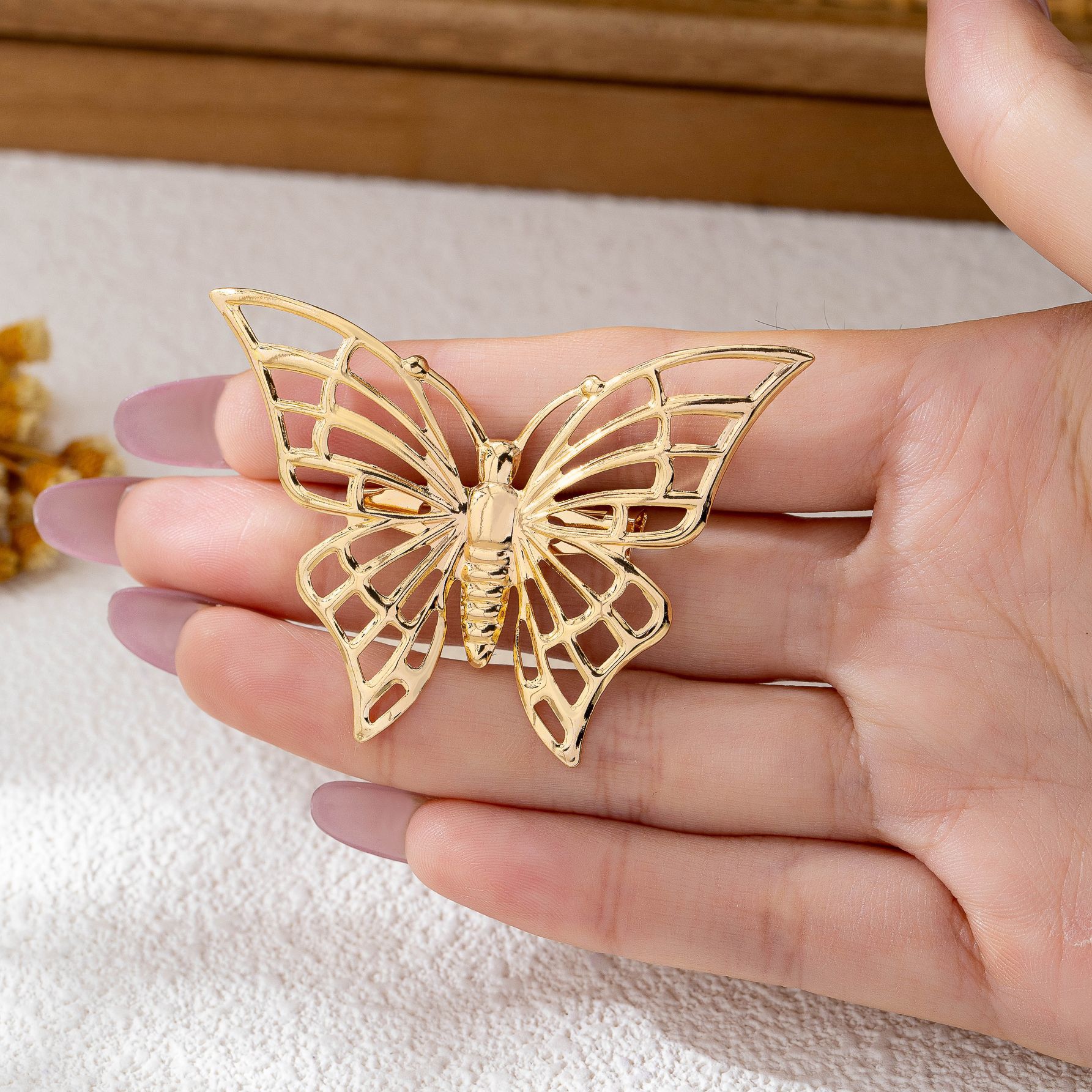 Exquisite Hollow Butterfly Brooch For Women Elegant Accessory_voghion.com