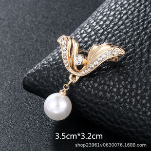 Anti-Exposure Brooch for Women, High-End Elegant Collar Reducer, Clothing Fixing Pin, High-End Accessory, Cardigan Pin