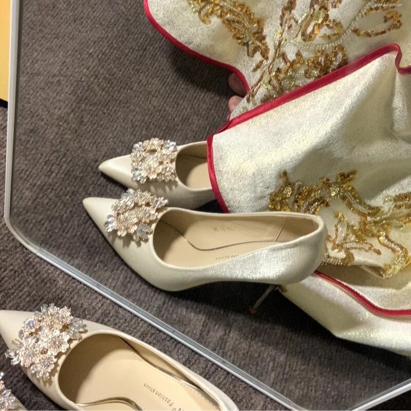 Autumn 2024 New Arrival Xiuhe Satin Champagne Bridal High Heels Crystal Shoes Main Yarn Two-Wear Beautiful Wedding Shoes for Women