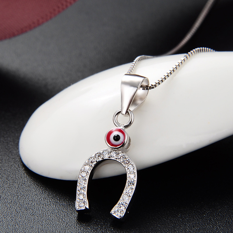 Accesorios en forma de U de plata esterlina s925 coreana simple cadena de clavícula con goteo de aceite joyas de diamantes elegantes colgantes populares para mujeres