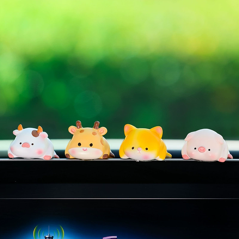 Декоративная фигурка для приборной панели автомобиля, мультяшный дизайн, маленькое украшение, высококачественный аксессуар для авто, милый и очаровательный, для женщин