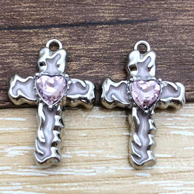 7g Weight Pendant Jewelry Making Type 19*28mm Jewelry Making Size DIY Jewelry Accessories Classification 5 Models Each Model 1, 5/Pack Quantity Alloy Material Cross, Heart Shape Pattern Plating Design Retro Style 5 Models Each Model 1, 5/Pack 19*28mm Alloy Cross Heart Shape Pendant 3