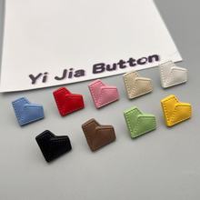 彩色纽扣塑料高脚爱心扣子童装女装毛衣外套针织衫上衣装饰手缝扣