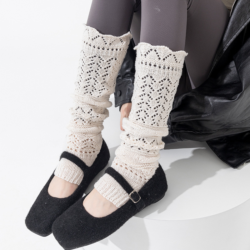 Botas Calcetines de algodón mujer en relieve hueco cálido tejido retro gris industria pesada tubo largo otoño e invierno apilado pantorrilla cubierta de pierna