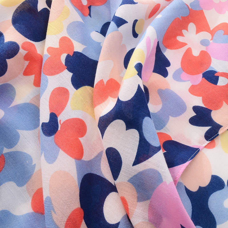 Amazon caliente venta delgada bufanda de seda mujeres primavera y verano protector solar mantón colorido Margarita impreso borla de algodón y lino sensación bufanda