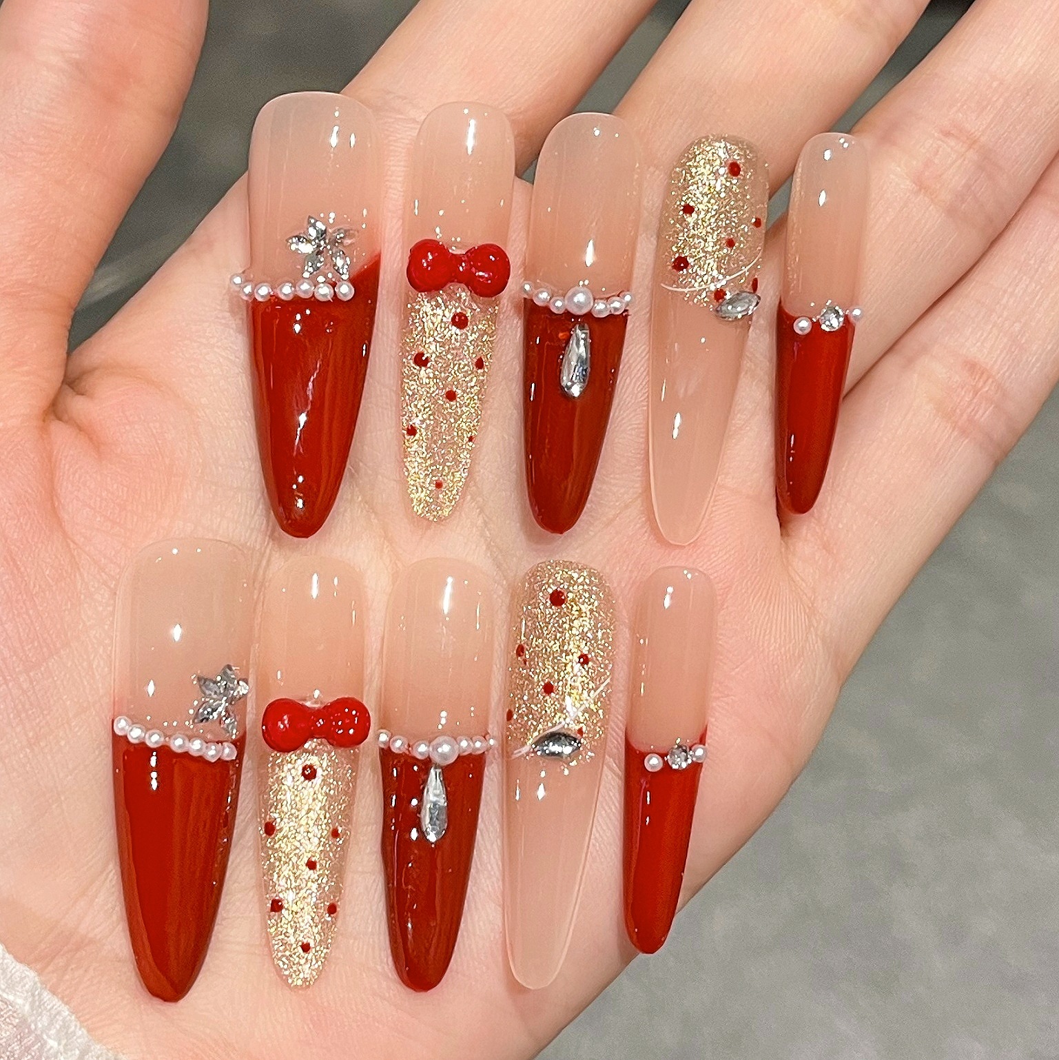 Nuevos productos de explosión hechos a mano de uñas blanqueadoras rojas francesas flash manuales de manicuría temperamento blanqueador de alto nivel de uñas