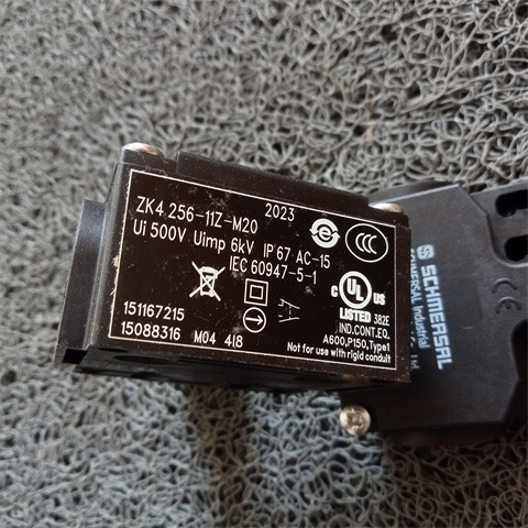 德国施迈赛SchmersalAZ 415-02/02ZPK-M20限位开关开关