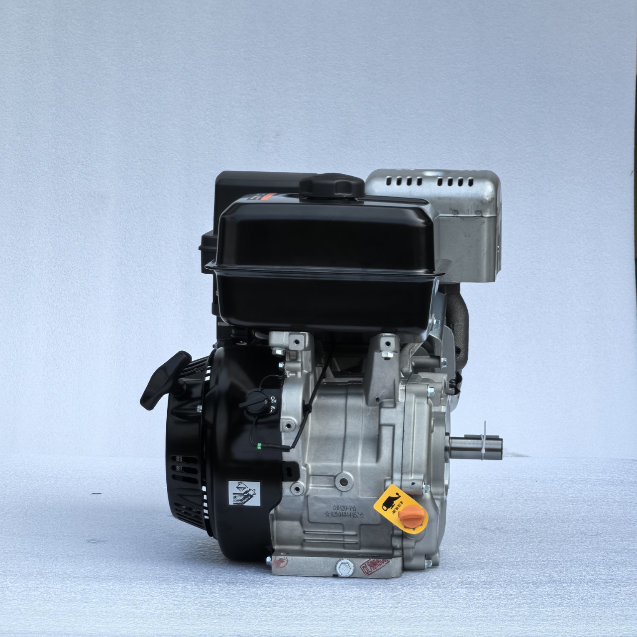 16.5 Horsepower High-Speed Gasoline Engine 5000 Rpm Marine Fan Motor for Go-Karts 190F 25mm Shaft Diameter