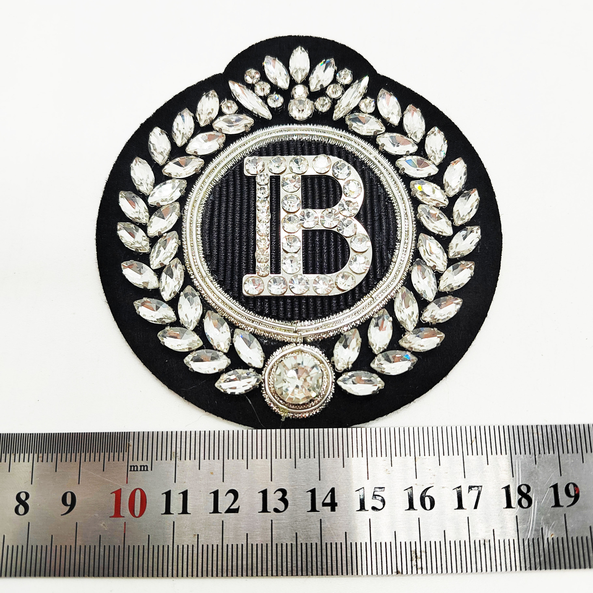 Joyería artesanal con cuentas del fabricante, disponible en stock, parches de tela con perlas y diamantes de imitación de alta gama, accesorios para ropa, zapatos y sombreros, decoraciones DIY. image 5
